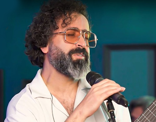 عکس رسمی والایار برای بخش مشتریان بامداد